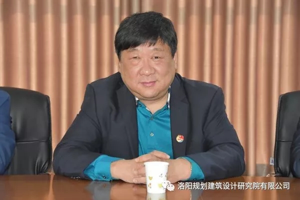 1524216144351268.jpg 640.webp (7).jpg